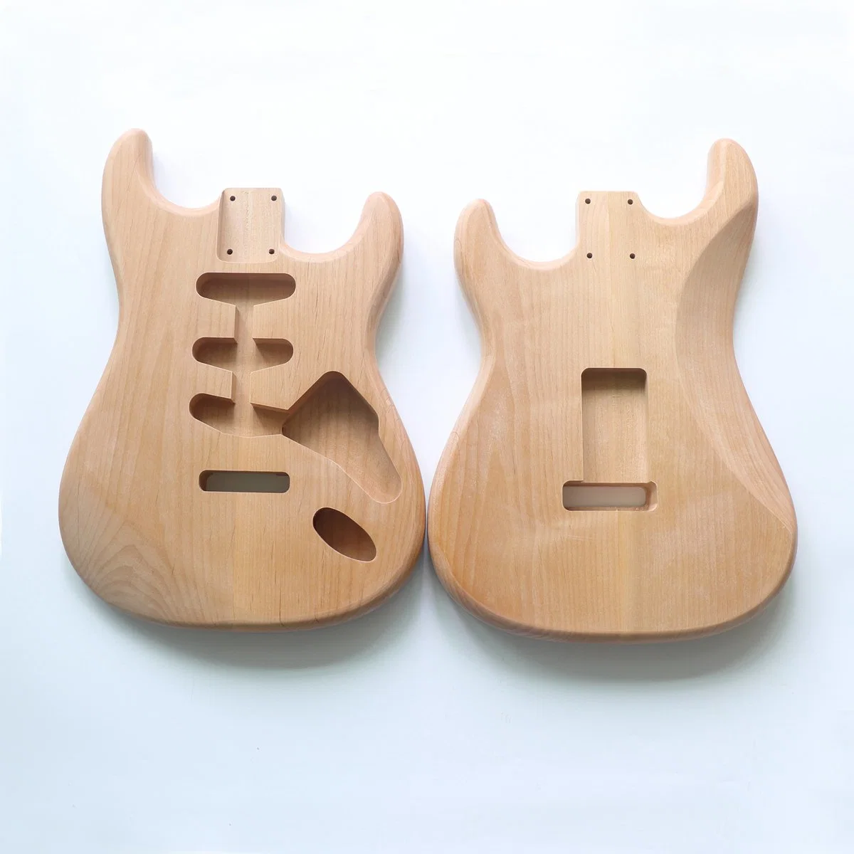 Donlis corps de guitare Strat non fini en aulne assorti de 2 pièces Bois