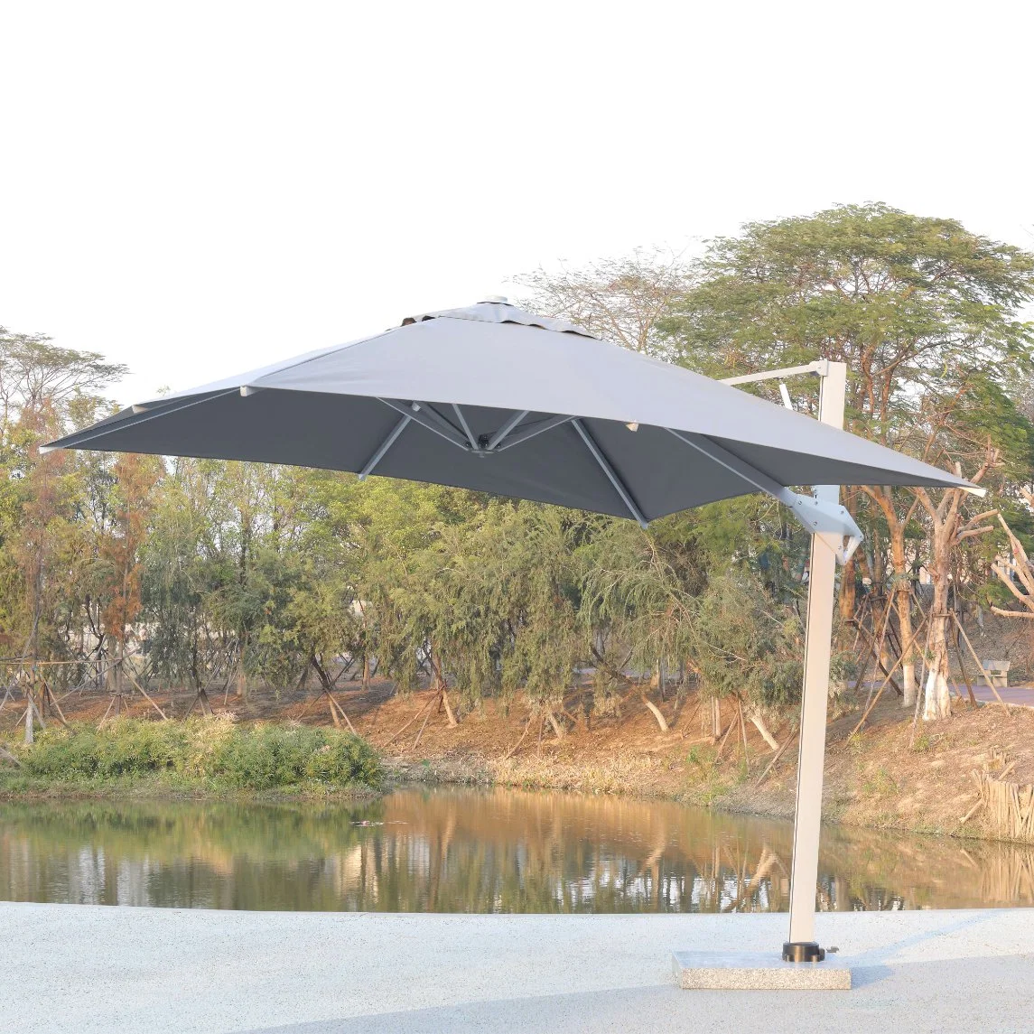 Wholesale/Supplier Outdoor Furniture Aluminum Rustproof Beach Garden Sun Umbrella