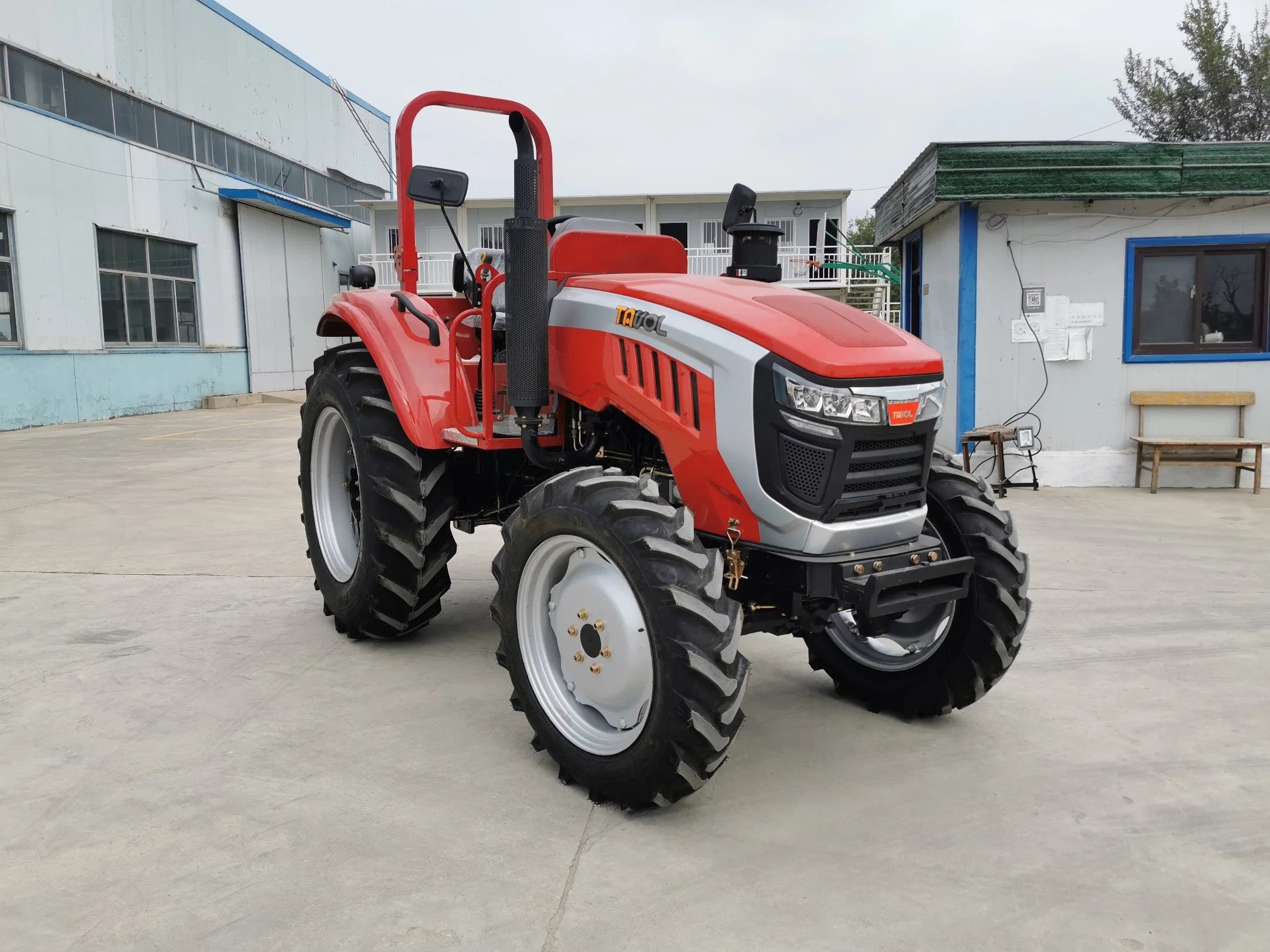 Factory Manufacture Supply 70HP 80HP 90HP 100HP 110HP 4WD Yto Engine Agricultural Accessories Machinery Farm Tractor