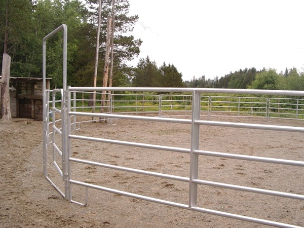 Hot Dipped Cattle Fence Heavy Hot Dipped Duty Livestock Yard Fence for Cattle/Horse/Sheep for Sale