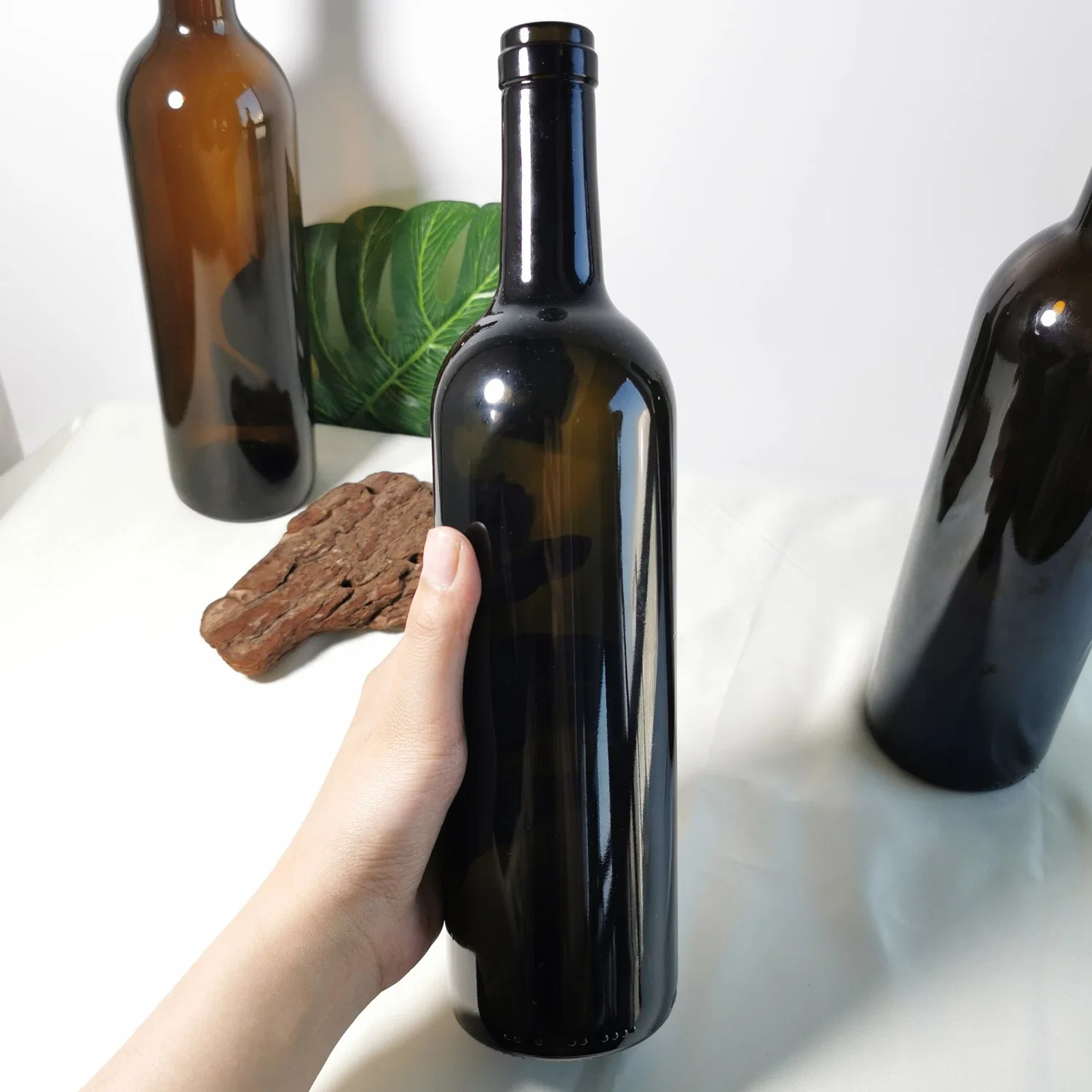 Fat Round Cylinder Dark Brown High quality/High cost performance  Glass Red Wine Bottles