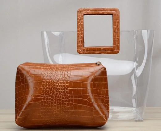 حقيبة مصنوعة من البلاستيك مخصصة للسيدات من نمط الأزياء