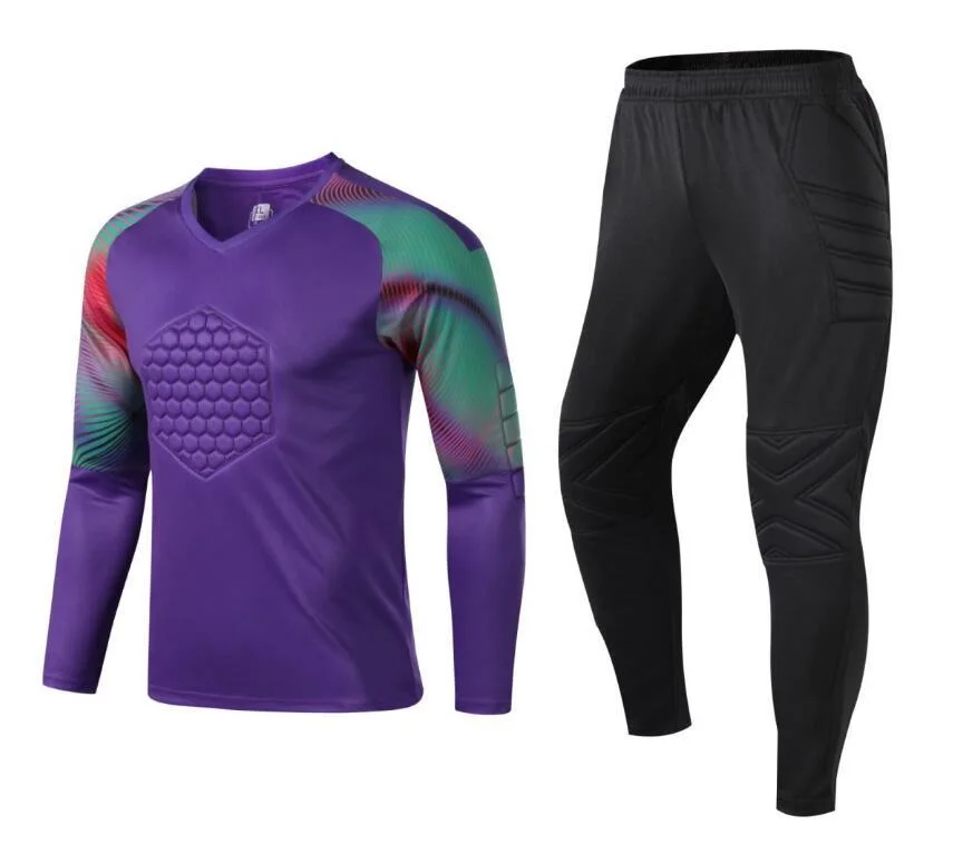 Long Sleeved Breathable Quick Dry Soccer Jersey Uniform in Stock Football Training Goalkeeper Jersey Set