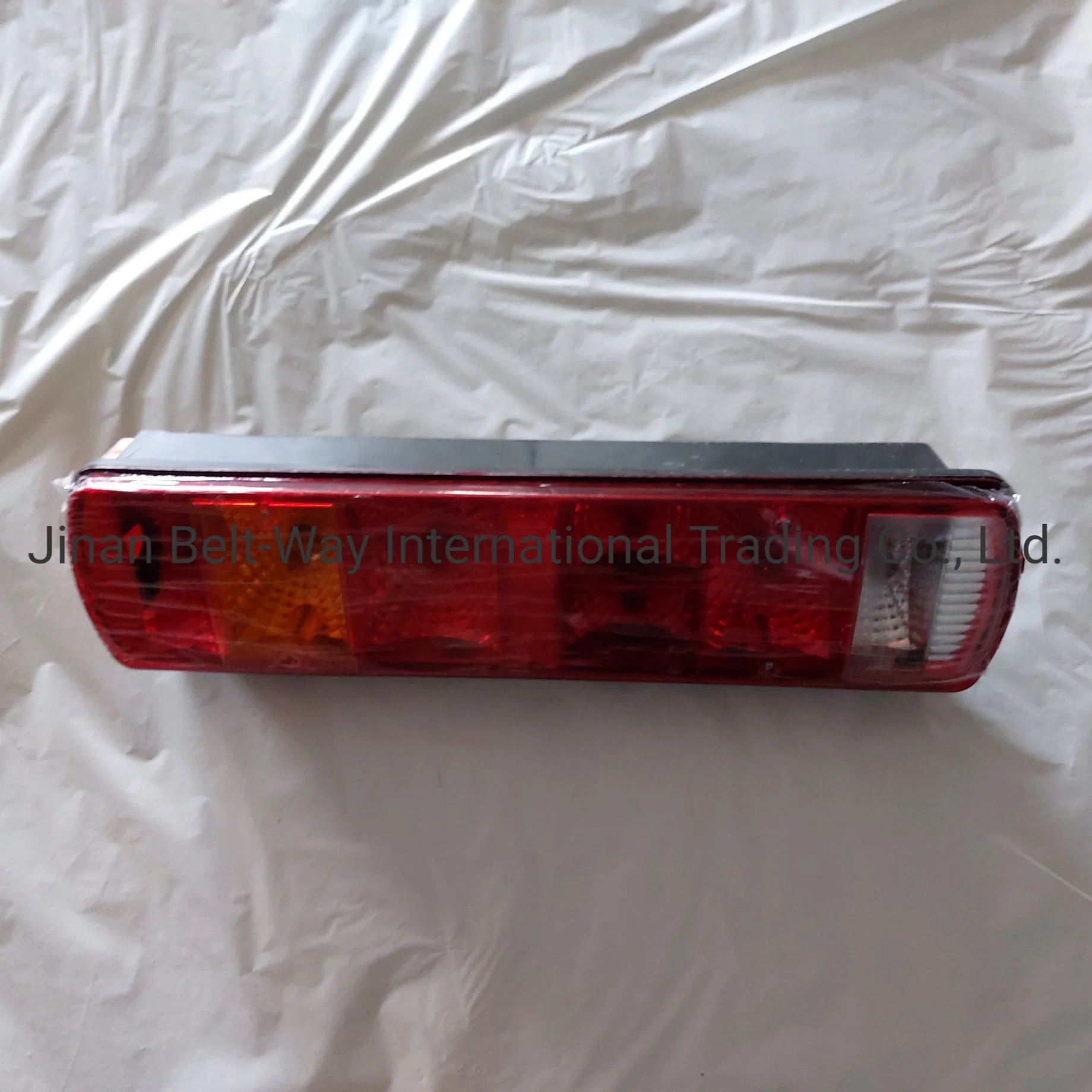 Sinotruk HOWO Truck Parts Truck Spare Parts Rear Lamp Wg9719810011
