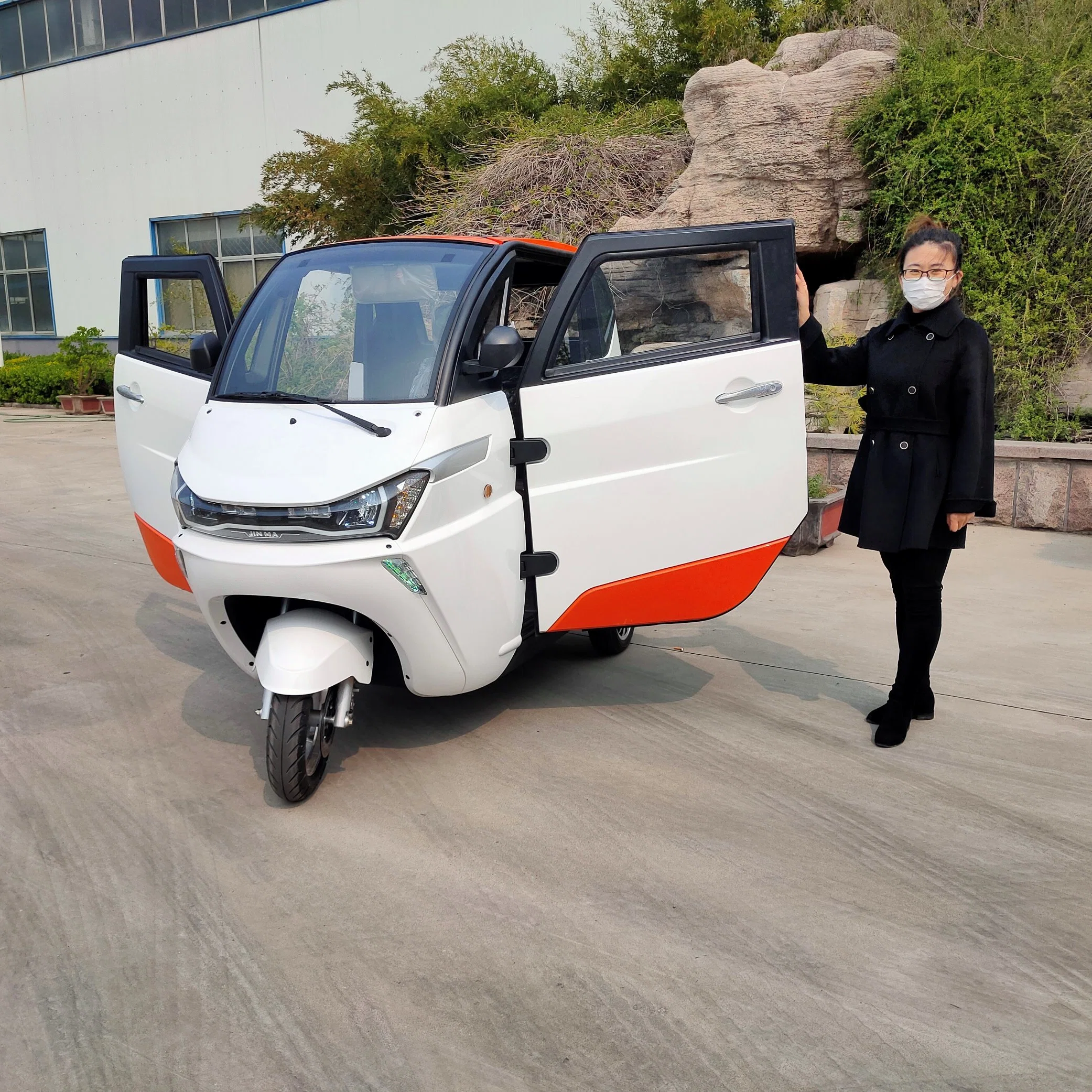 1500W Mobility Cabin Scooter Car EEC L2e Electric Tricycle for Europe