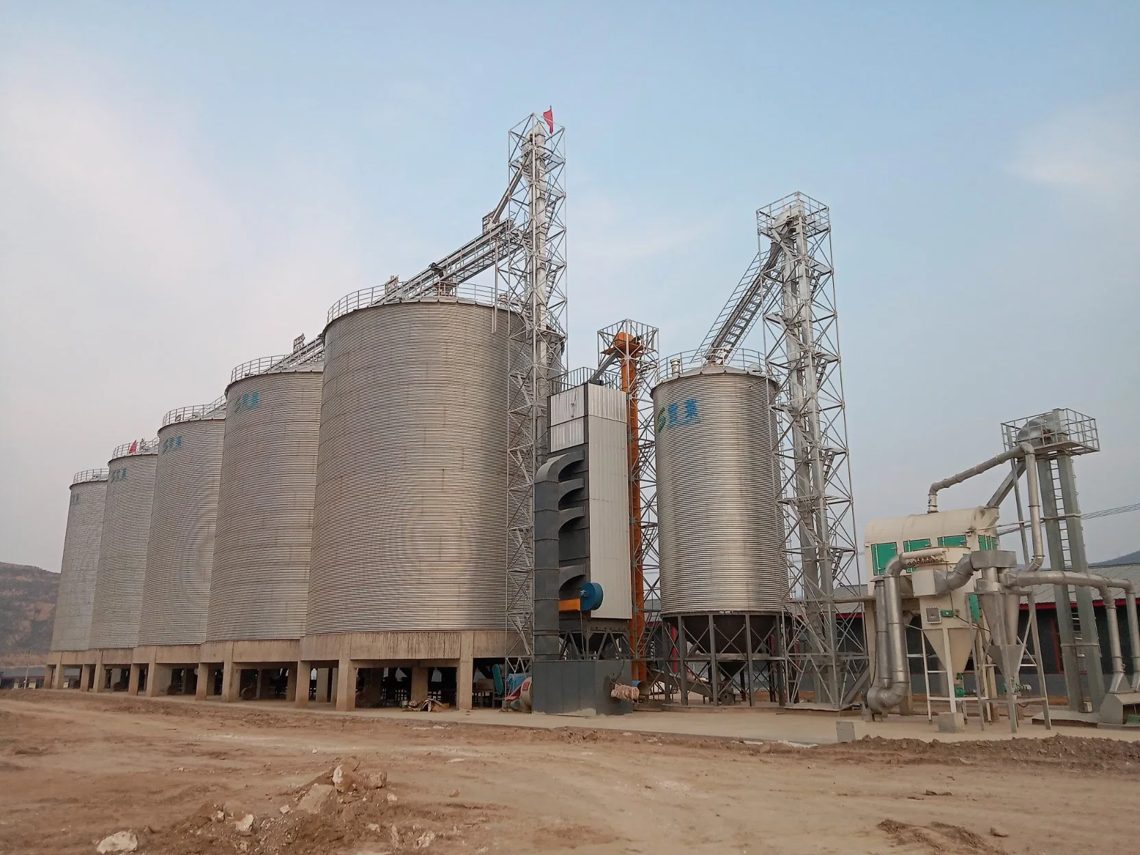 200 500 1000 5000 10000 20000 Tons Peanut Soybeans Meal Storage Silo Grain Storage Tank for Sale