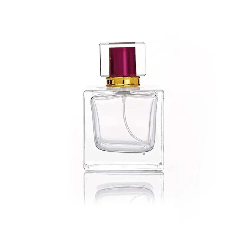 Bouteille de parfum de luxe 50ml 100ml carré vide personnalisées Conception réutilisables Emballage verre bouteille de parfum