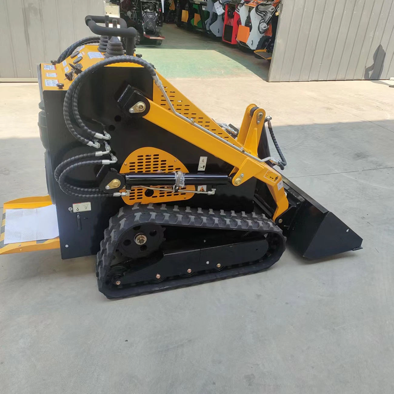 Free Shipping Hydraulic Mini Skid Steer Loader with Diesel Engine