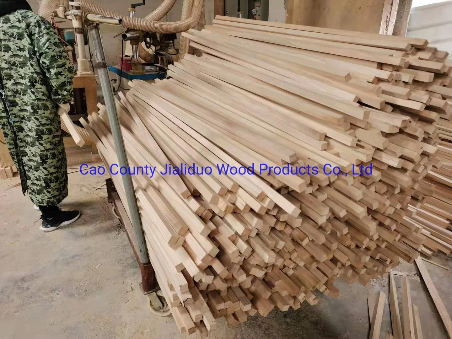 Popular Soild Wooden Paulownia Triangle Strips for Construction