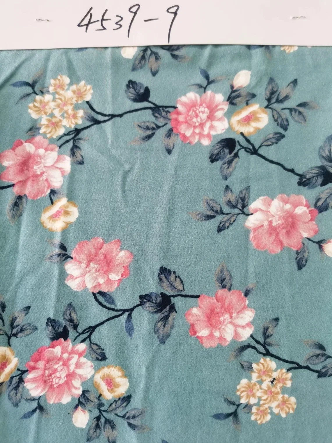 Hot Sales Fashion Designs Printed Flannel Fabrics