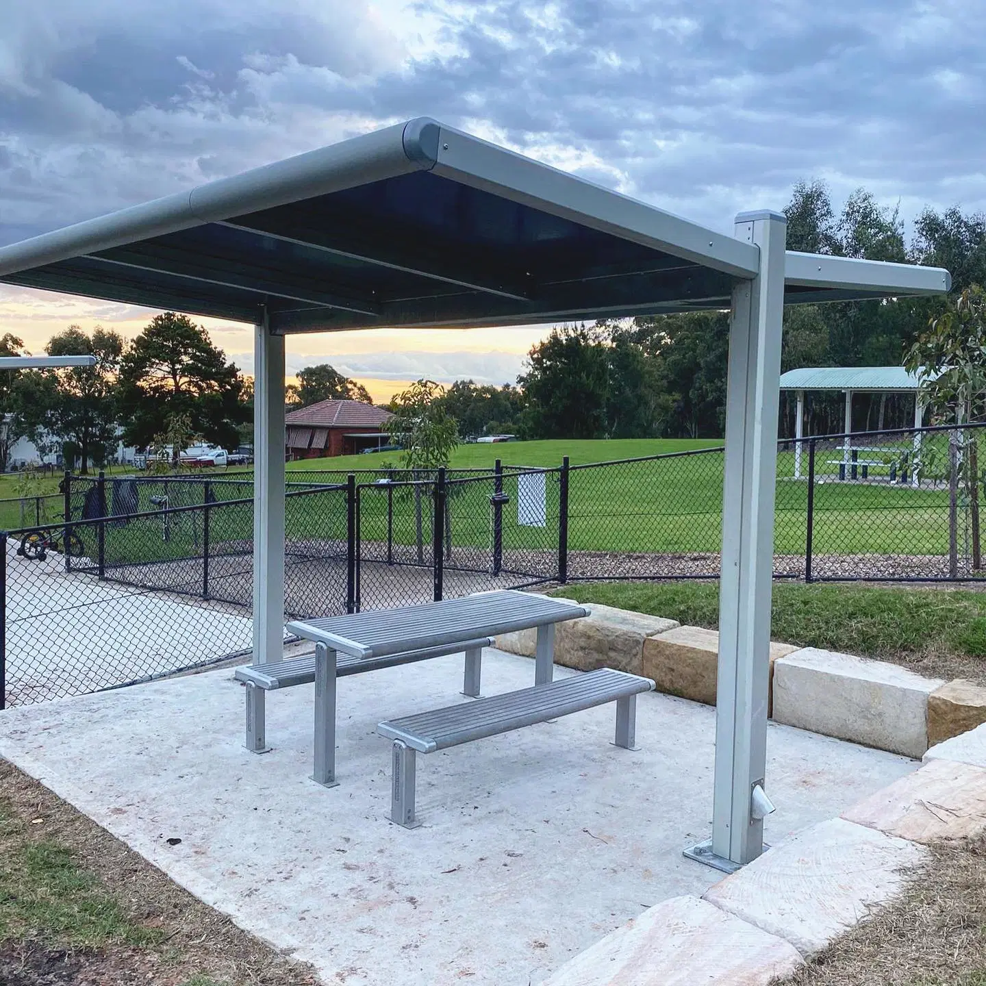 Bus Stop Shade and Rain Outdoor Advertising Bus Station Shelter for Multiple Scenarios