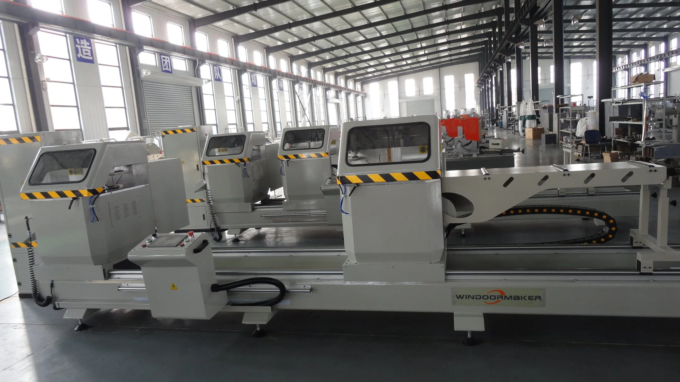 Aluminum UPVC Double Head Cutting Saw Aluminium PVC CNC Cutting Machine