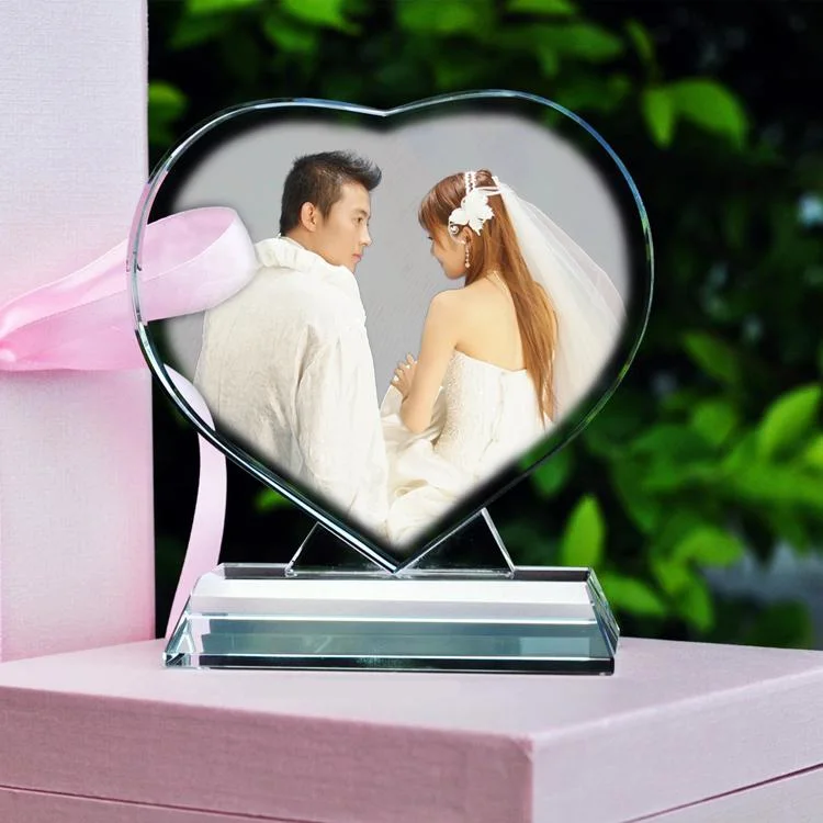 Love Shape Acrylic Crystal Wedding Gifts with Engraved Photo