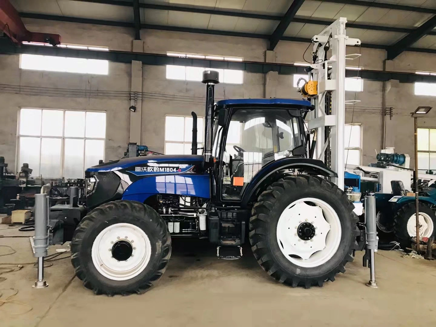 Tractor neumático 200-500m Vehiclemounted Water Well Drilling Rig