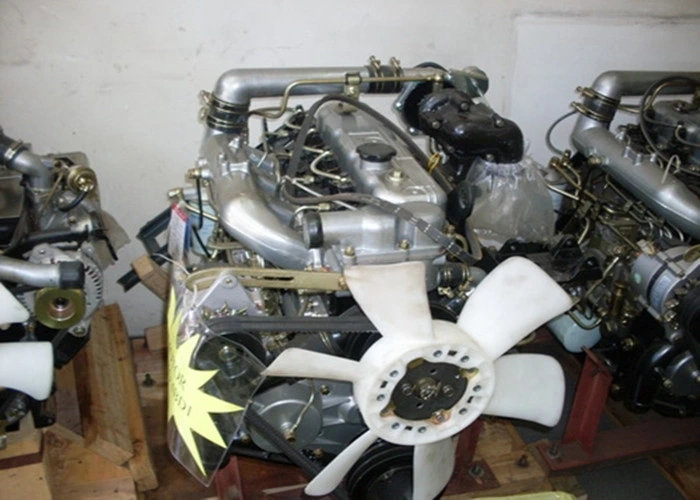 Good Sale 4 Cylinders 4 Stroke Water Cooling Isuzu Diesel Engine (4BE1)