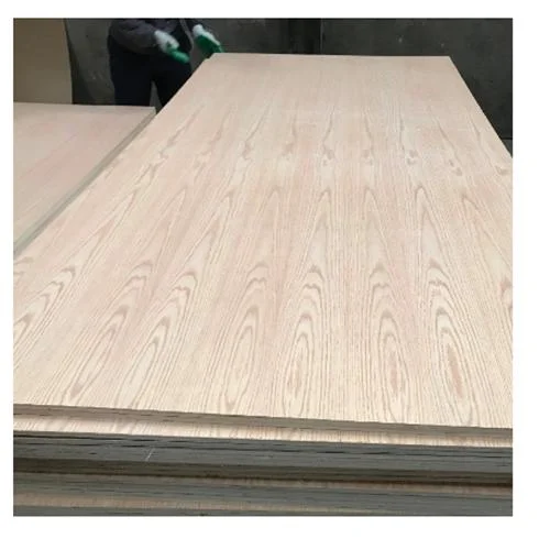 Factory Direct Sales Okoume Red Oak Bintangor Face Wood Natural Veneer Panel