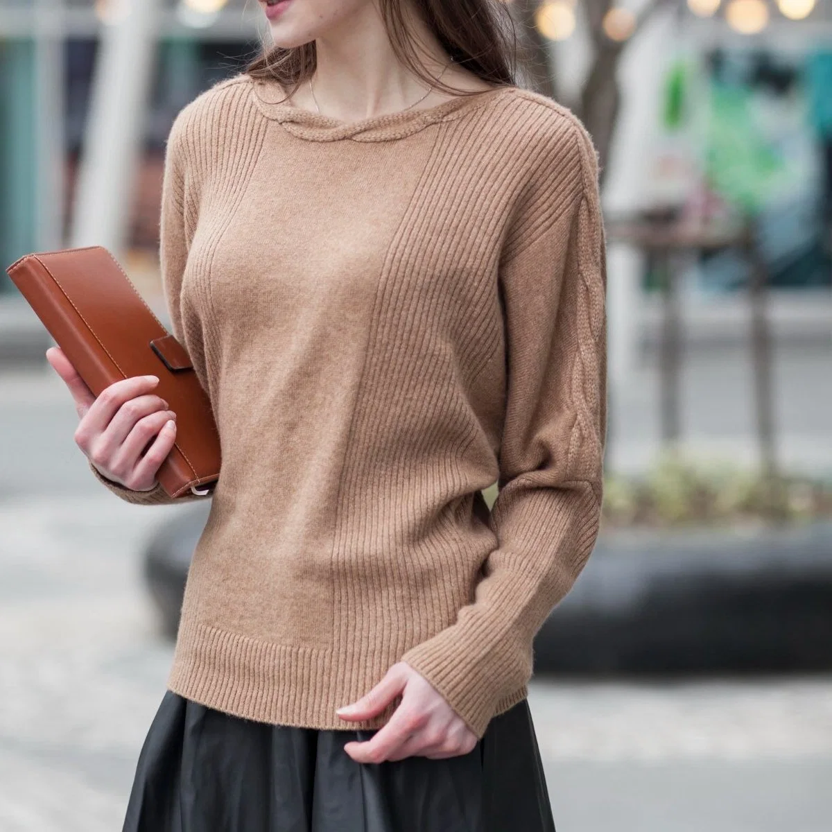 Women&prime; S 100% Cashmere Twist Round Neck Ribbed Pullover Sweater (1500002075)