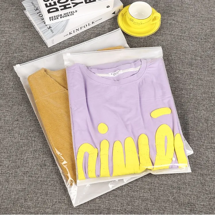 Fábrica de PE transparente / mate para ropa Camiseta cierre con cremallera Bolsa de plástico