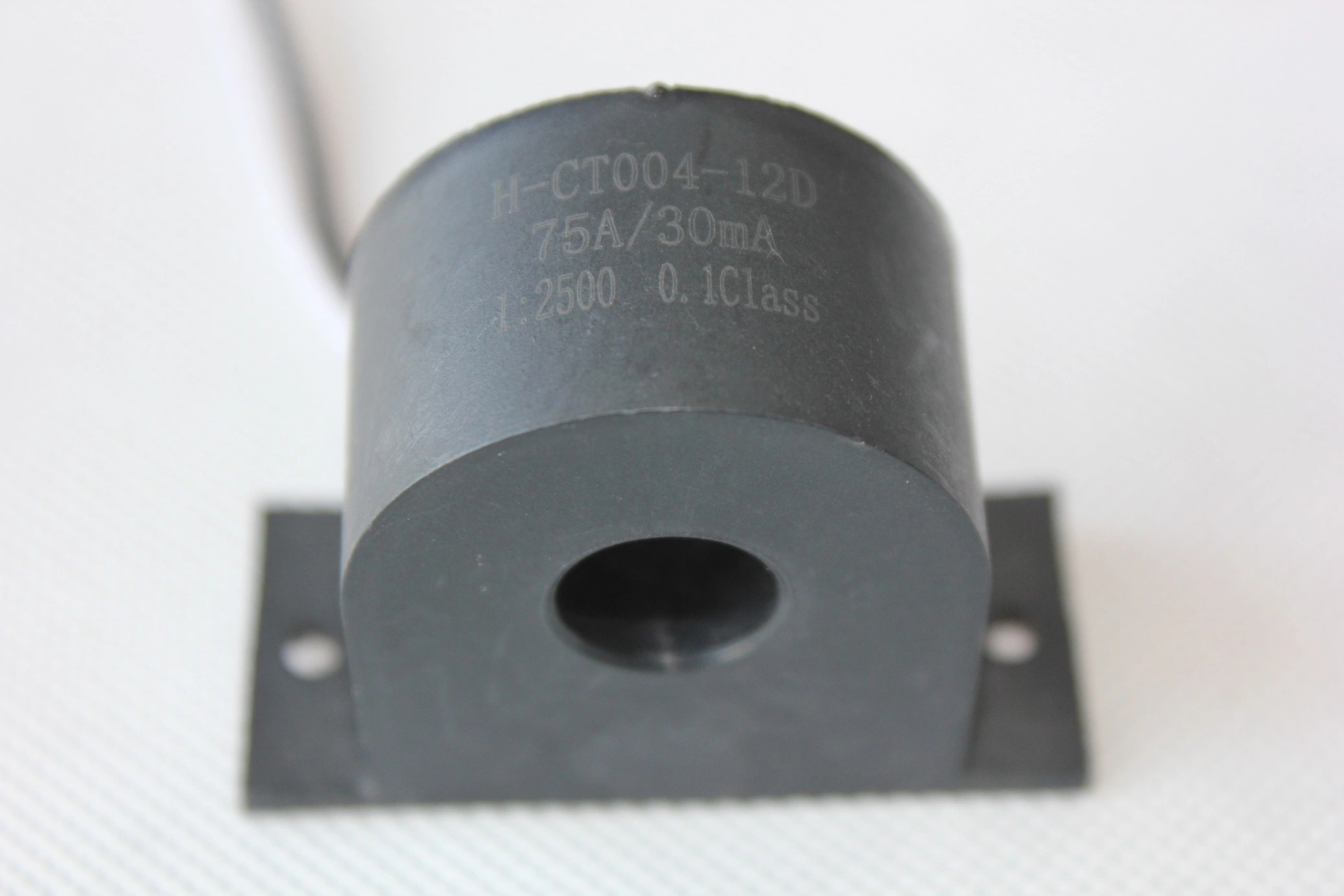 Current Transformer with 75A/30mA