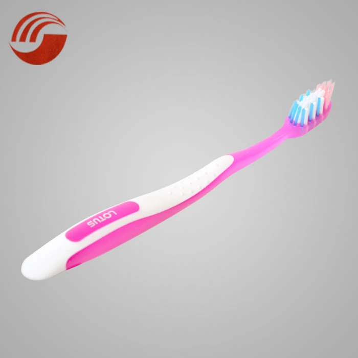 Wholesale/Supplier Non-Slip Handle Adult Toothbrush with Fashion Designs