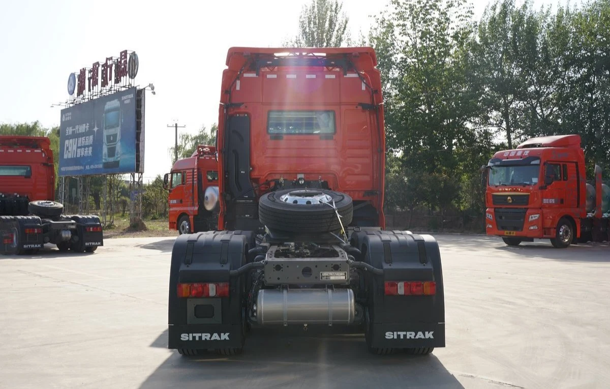 Nouveau camion lourd Sitrak G7s fabriqué en Chine Meilleure vente, conduite 6X4, LNG automatique, camions tracteurs Sitrak G7s à dix roues.