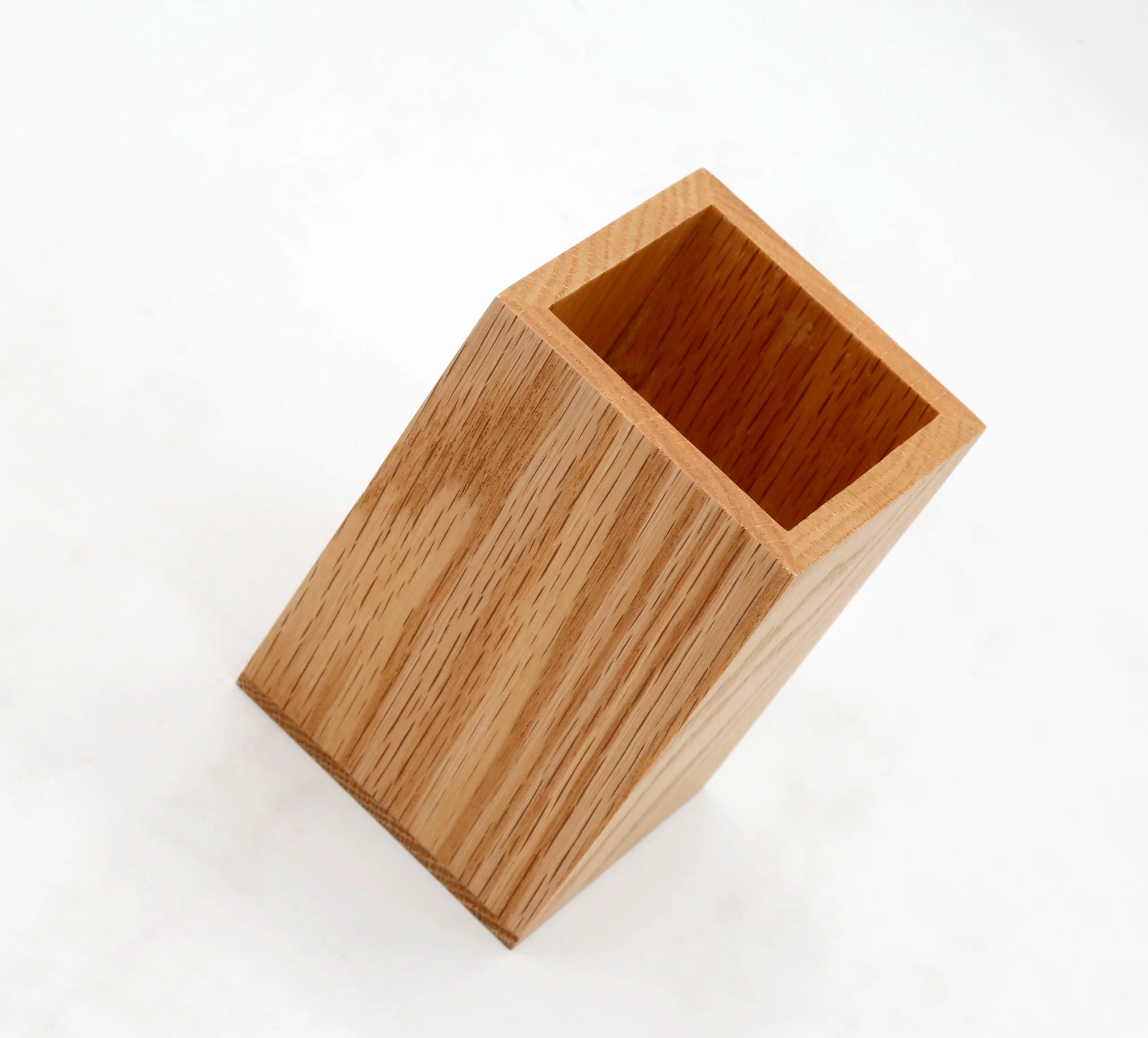 Artesanal recién creado Caja de regalo de madera de roble, Pen Pot