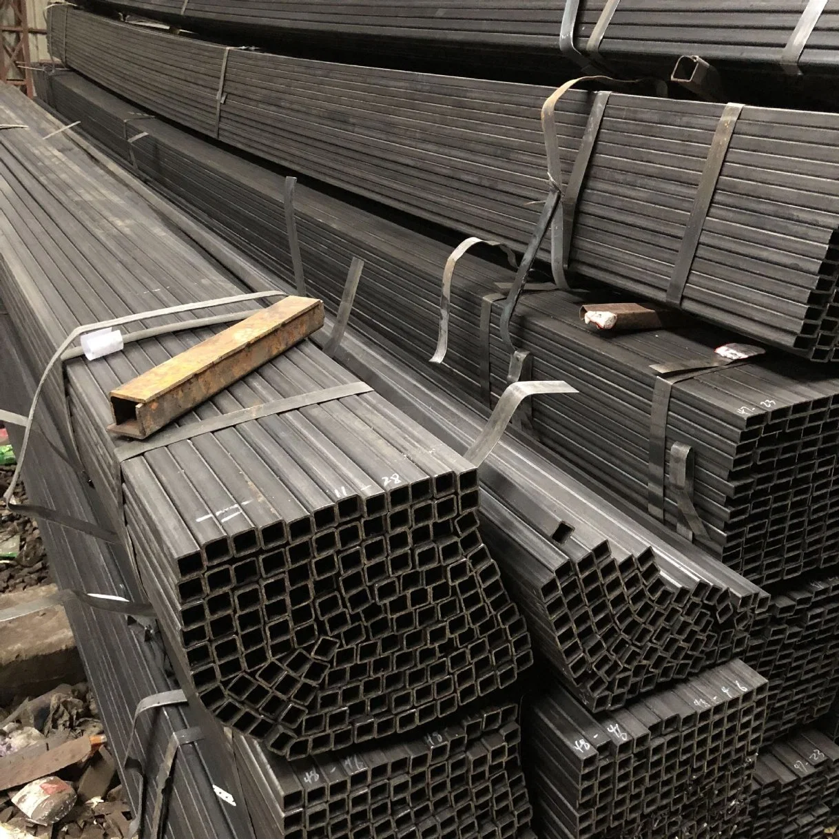 Carbon Seamless S35c/1035/ CE35 Ck35/ C35/1.1181 1.0501/35# Square and Rectangular Square Steel Pipes and Tube