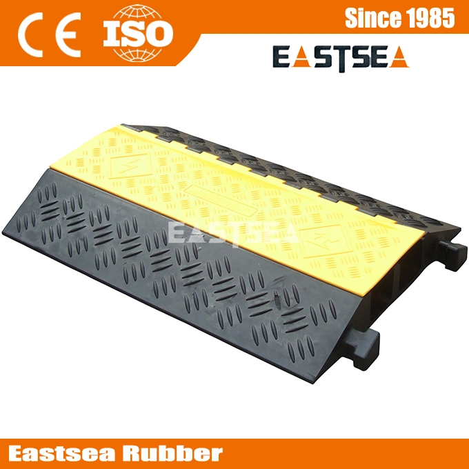 Outdoor Road Rubber 2 Channels Floor Cable Protector (DH-CP-7)