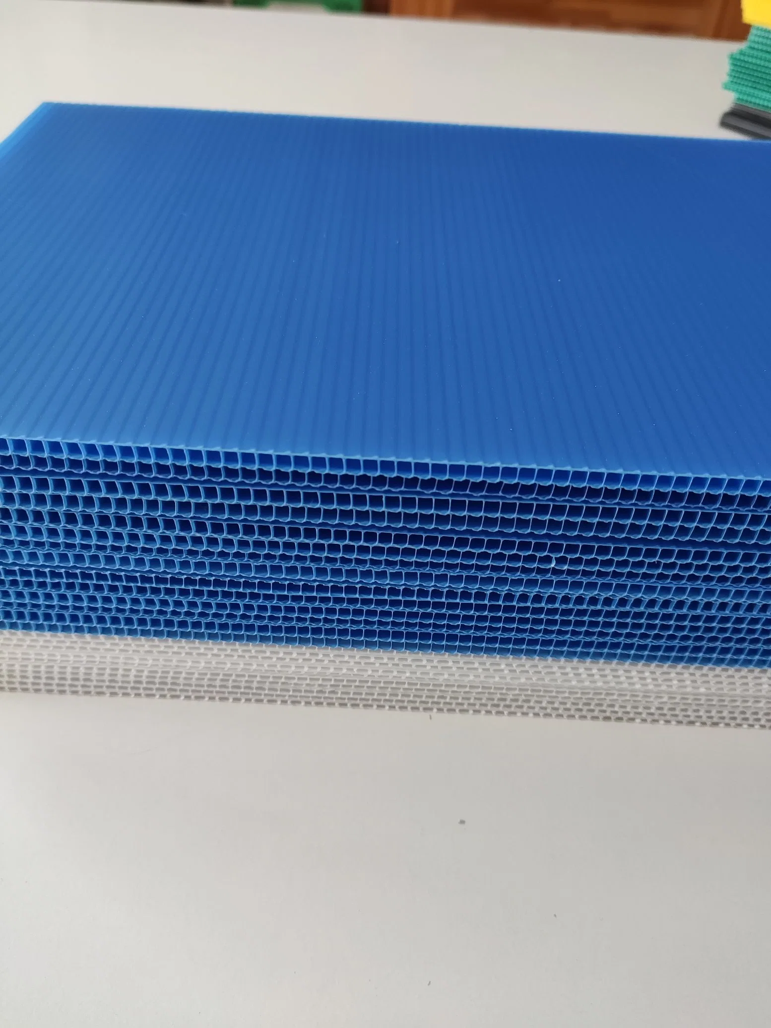 Flexible Oil-Resistant PP Coroplast Plastic Hollow Panel with Quality Guarantee