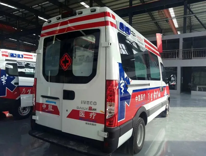 China prehospitalarios de tránsito la atención de emergencia ambulancia