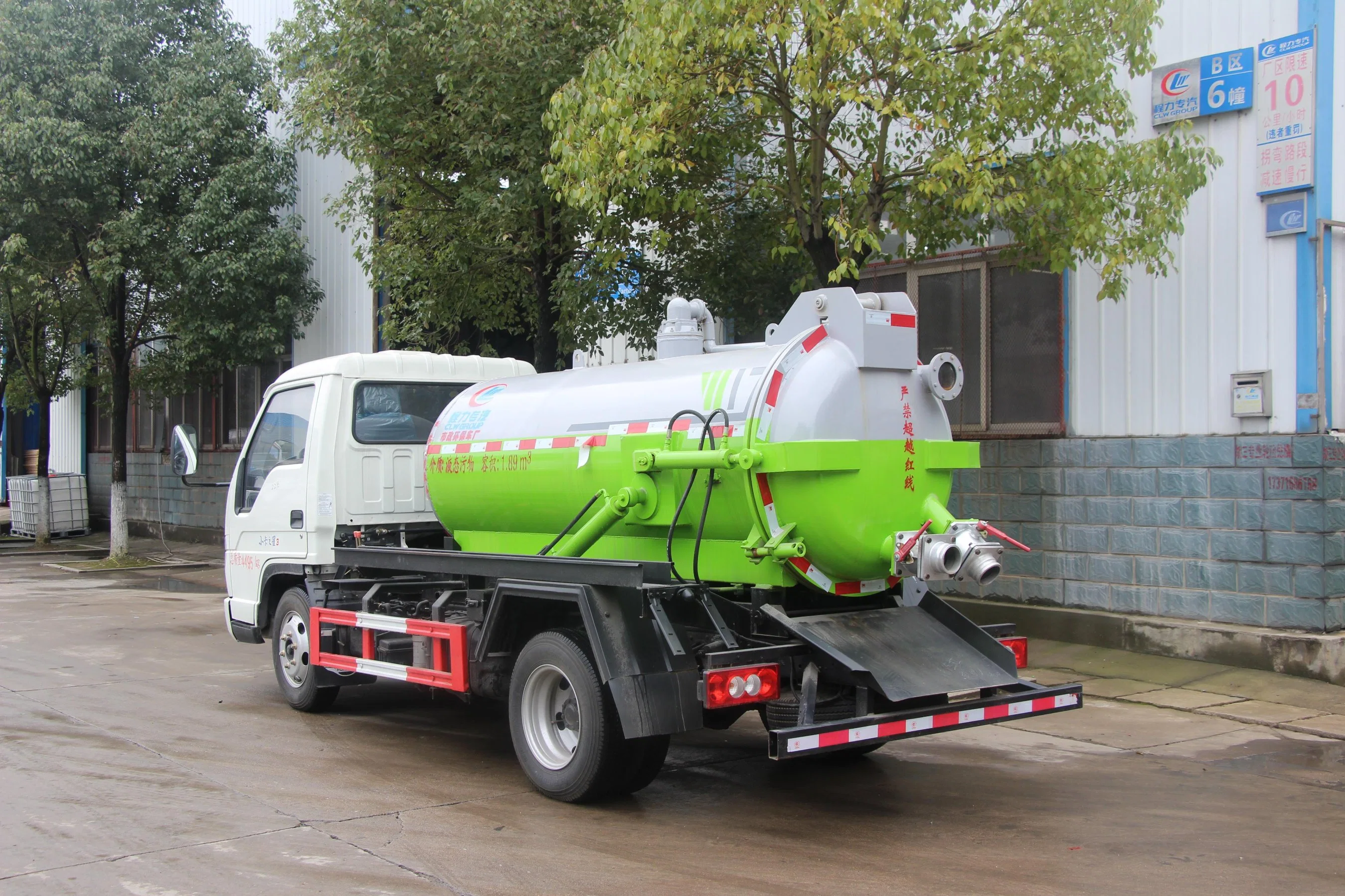 2-4cbm Foton Spezialfahrzeuge Schlammsaugung Tank Kanalisation Reinigung LKW