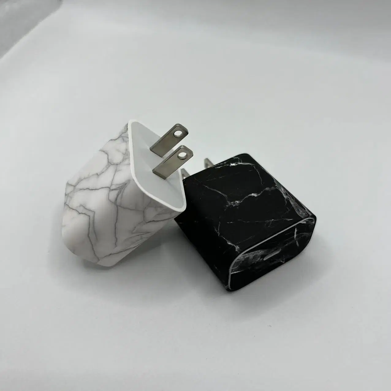 Wholesale/Supplier OEM Marble Color USB C Wall Charger 20W Pd Fast Charge Wall Charger Power Adapter with Us UK EU Plug