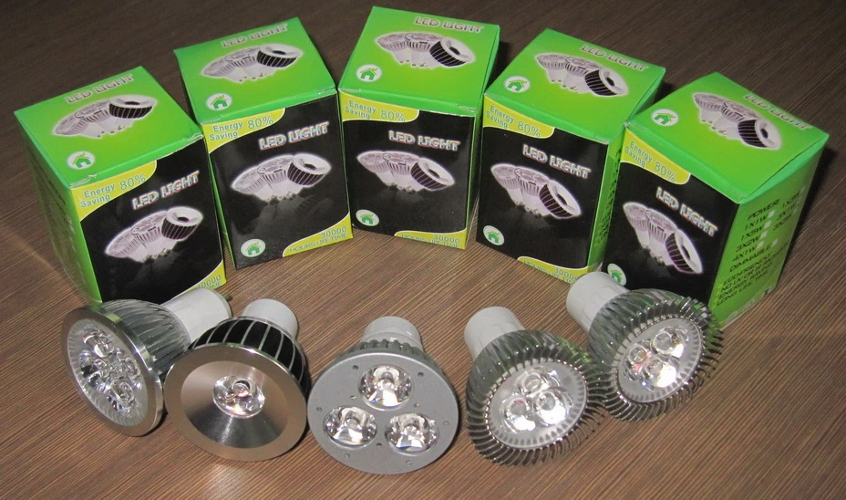 Foco LED DE 85V-265VCA Savig energía un 80%