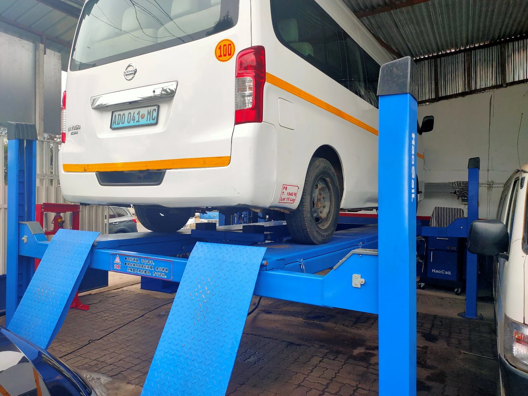 Car Lift 4 Post Parking Platform Elevator Lifting Equipment