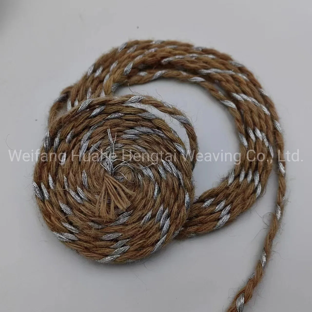 Vente directe d'usine chinoise - Corde en soie, jute et argent rétro pour tricot manuel DIY.