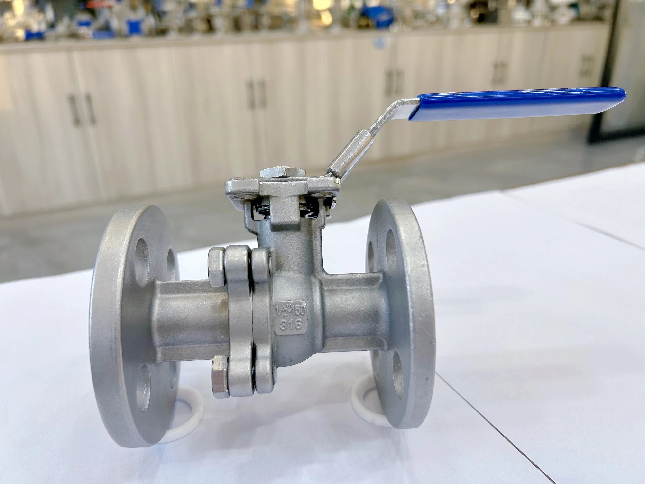 ANSI Class 150 Industrial Flanged Floaing Ball Valve with ISO5211 Mounting Pad Split Body Stainless Steel CF8m CF8 Fire Safe