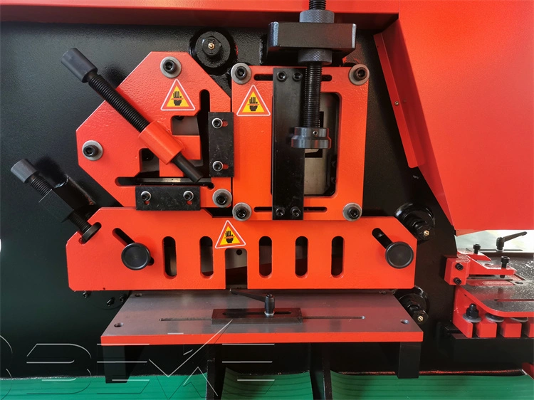 Nouveau design Multifuction machine CNC de perforation et le métal en acier pour la vente de cisaillement