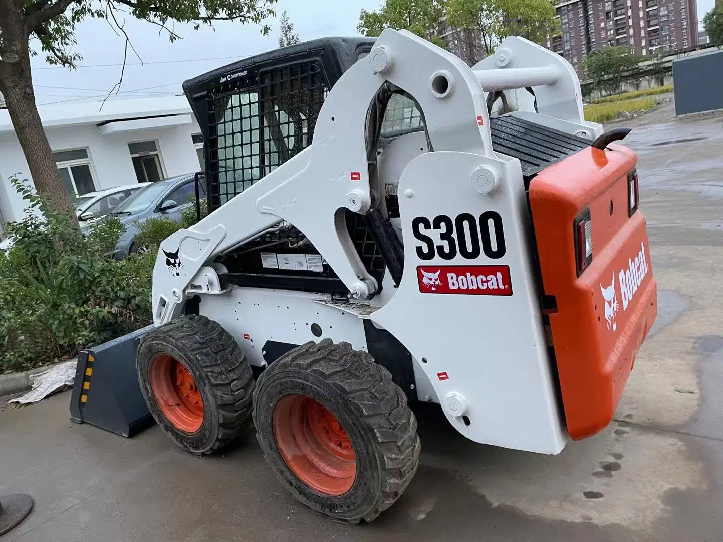 Cheap Price Used Bobcat S 130 S250 S300 Skid Loader and Excavators