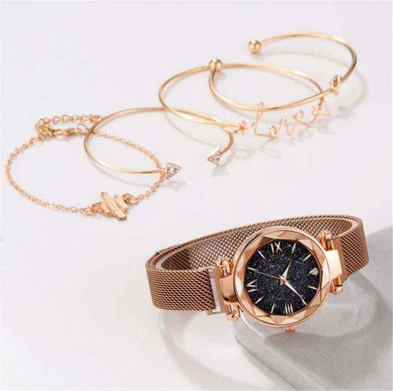 Creative Diamond Dial Women Watches Fashion Loopback Magnet Buckle Ladies Quartz Wristwatches Simple Female Watch Bracelet Gifts