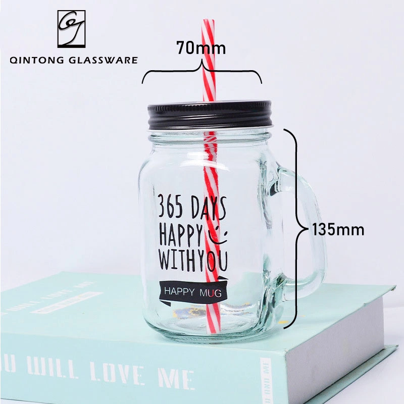 Wholesale/Supplier 16oz 500ml Clear Yorkshire Mason Jug Drinking Cup with Glass Handle Fun Chalkboard Metal Lid and Hard Plastic Red Straw