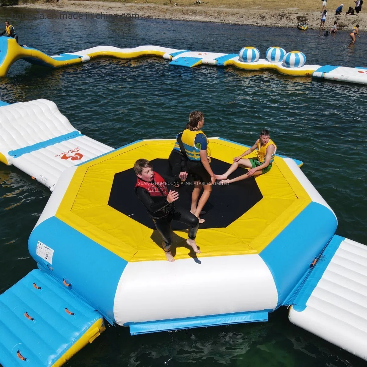 Trampoline gonflable pour lac, trampoline flottant, entreprise de jeux gonflables.