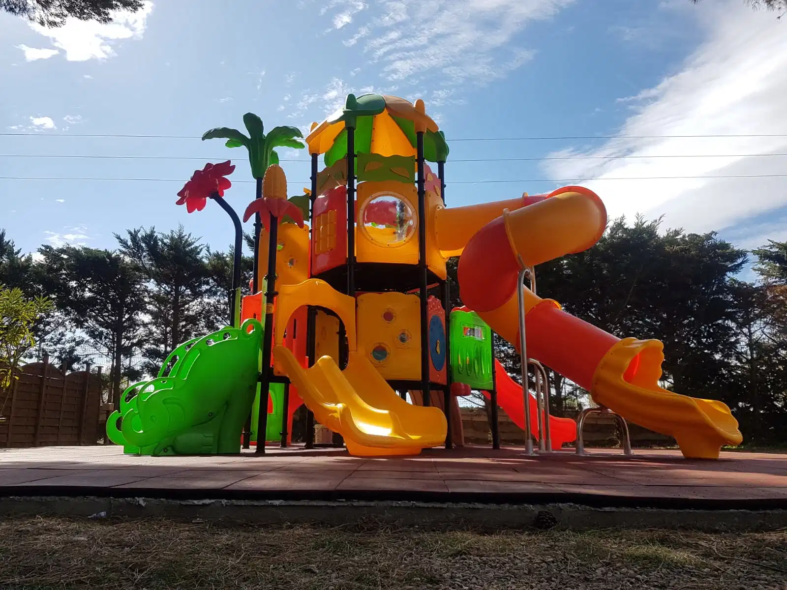 Qitele New ASTM Amusement Park Commercial Outdoor Playground Equipment (KSII-19101)