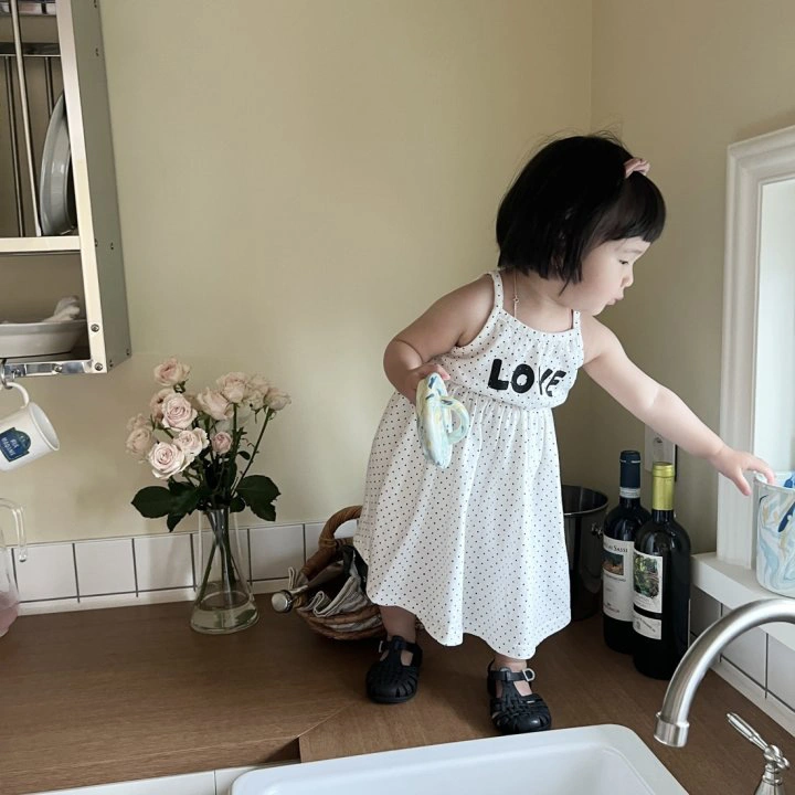 Girls Summer Dress Baby Fashion Letter Wave DOT Princess Suspender Skirt