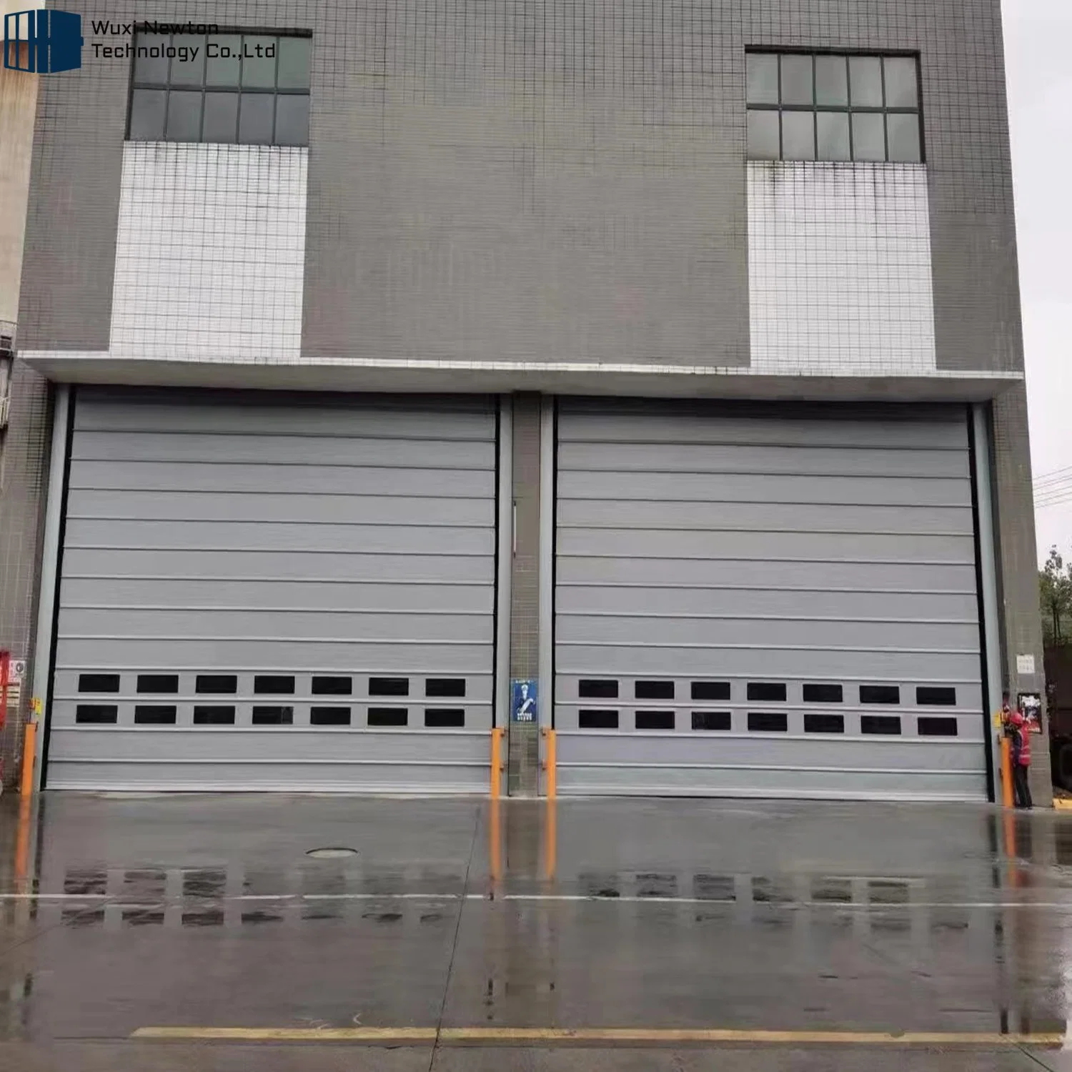 Industrial Vertically Stacking Roller Door Fast Rolling Gate