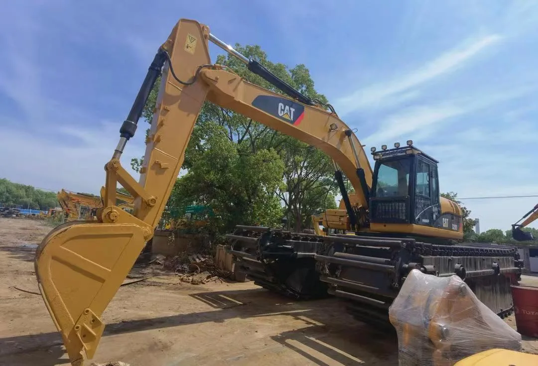 21 Tons River-200 Amphibious Non Mini Excavators Swamp Buggy Marsh Buggy Excavator with Backhoe Loader Track Chain and Bucket Construction Machinery