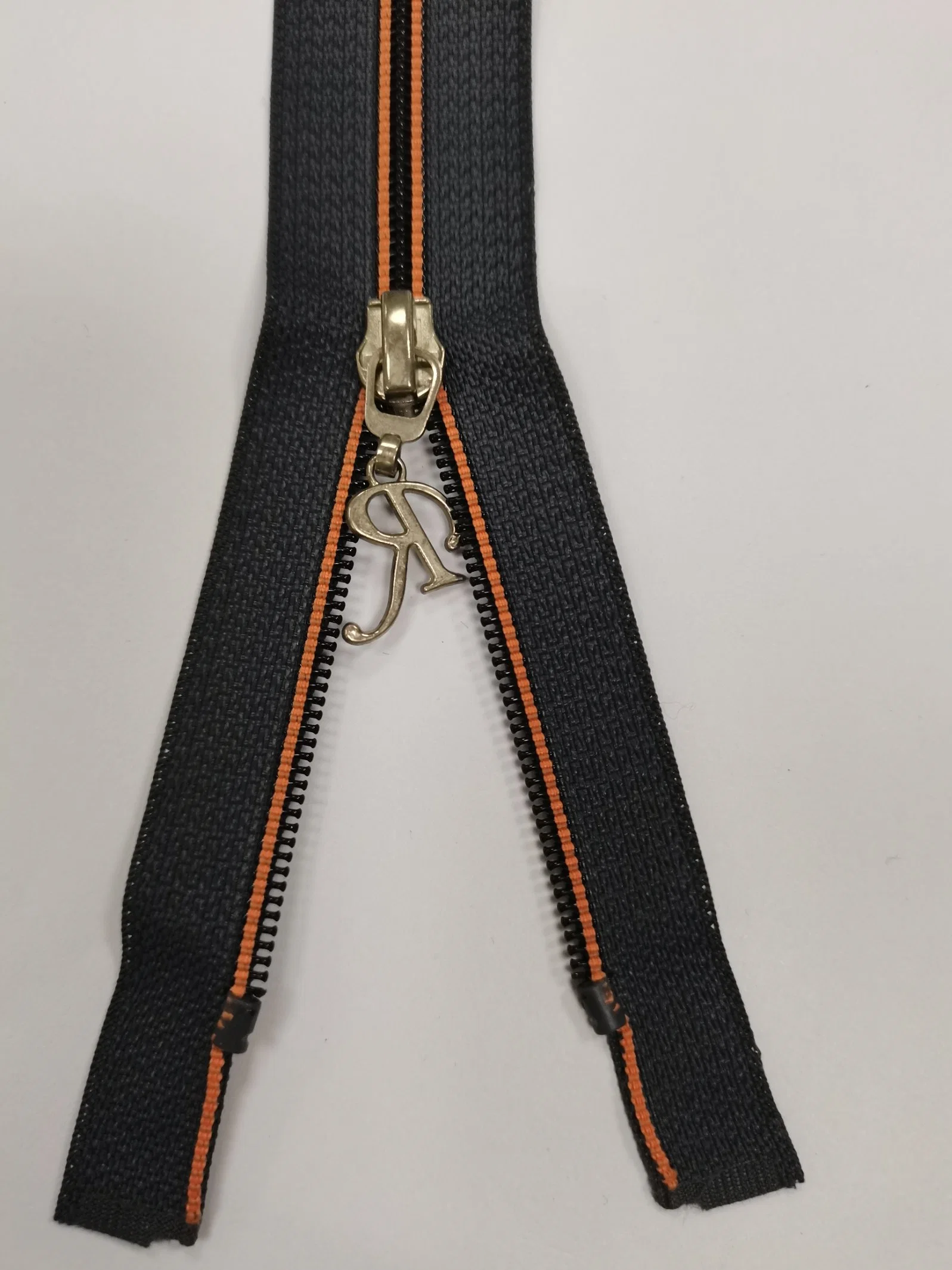 No. 7 Nylon Open End Zipper with Dull Polish Plating Auto-Lock Slider