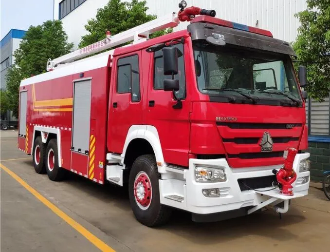 Sinotruk 10 Ruedas 371HP de 10 toneladas de 2 toneladas de agua HOWO de espuma de 18 metros de la torre de agua camión de bomberos