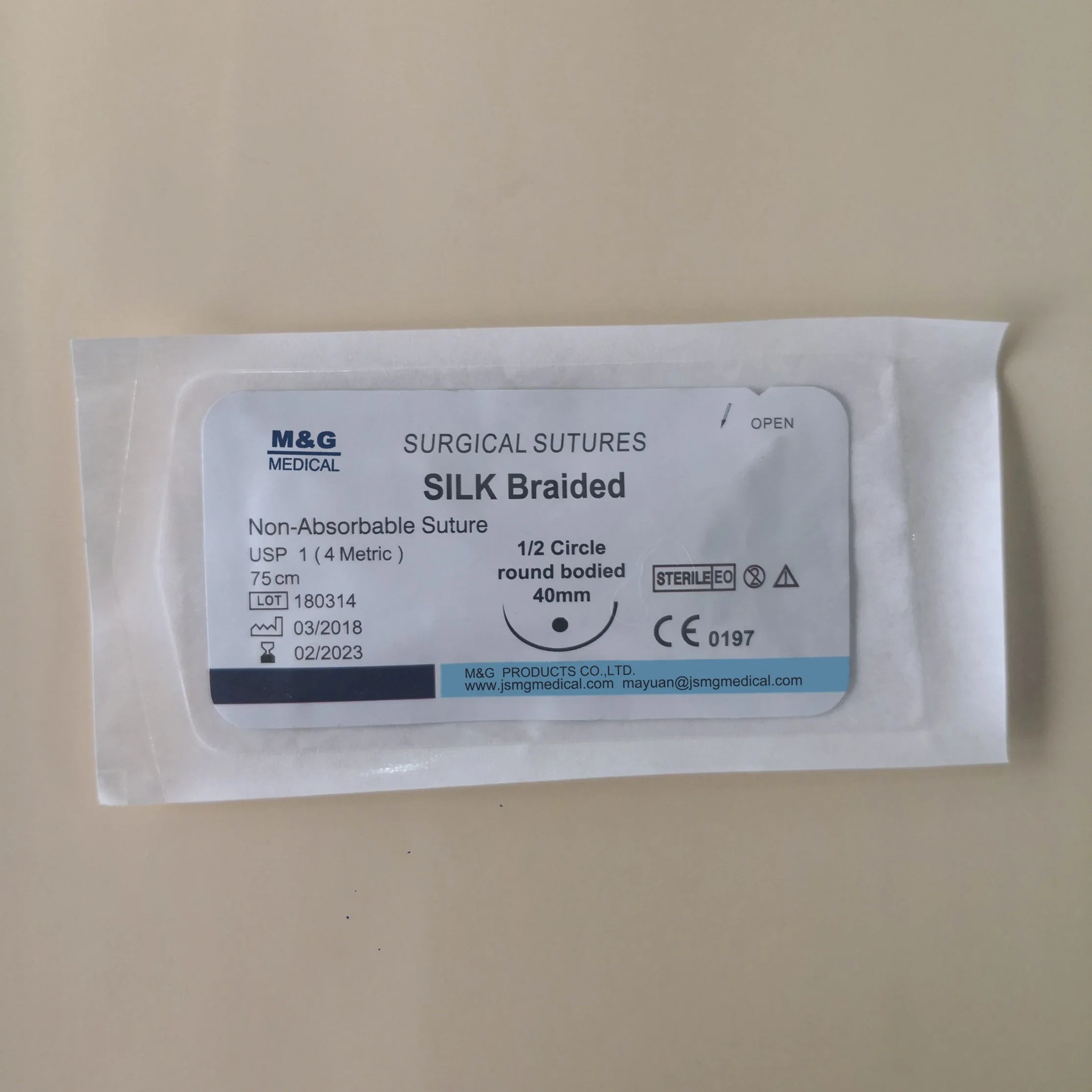 Disposable Sterile Silk Braided Non-Absorbable Medical Suture Size USP 2/0, 1#