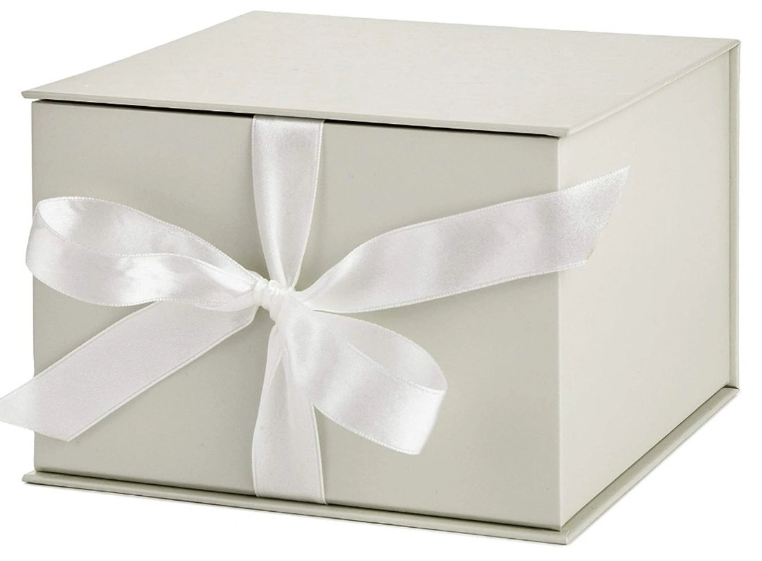 off-White Gift Box with Lid and Shredded Paper Fill for Weddings