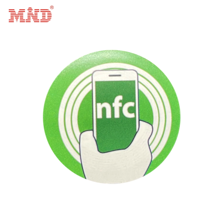 العلامات NFC 215 ملصقات PVC ملصق التعريف بالإشارات الراديوية NFC المقاومة للماء ملصق RFID للملابس ملصق الاستخدام الرطب الملصق/العلامة/الشريحة